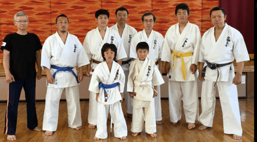 泉道場集合写真